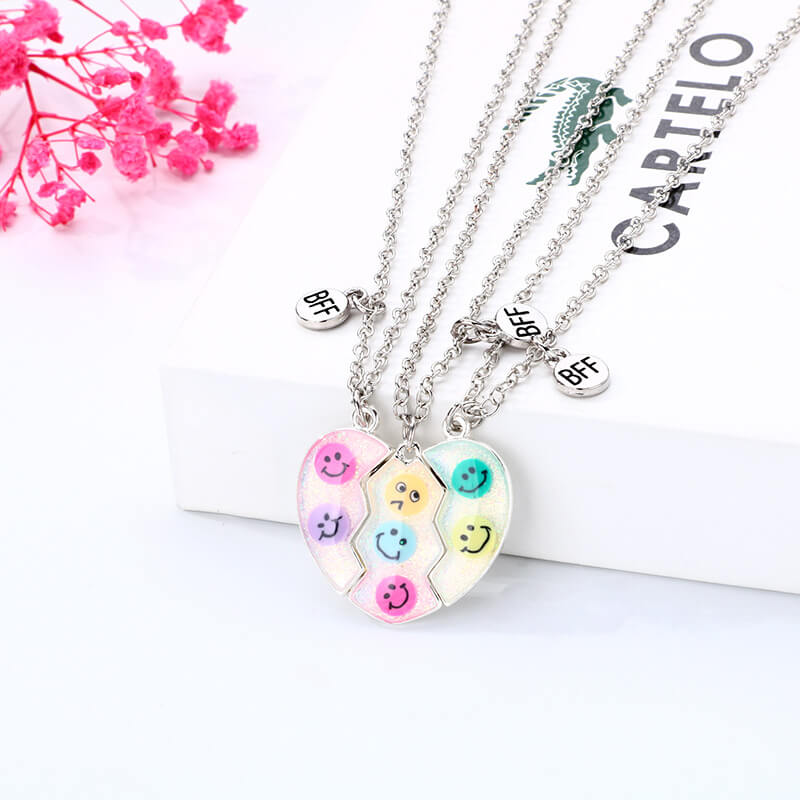 Funny Doodle Necklace – Smiley Face With Middle Finger Pendant, Zinc Alloy Trendy Statement Jewelry For Men & Women