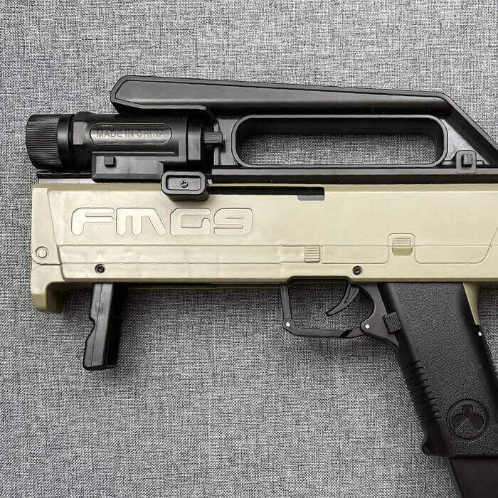 Folding Submachine Toy Gun FMG9