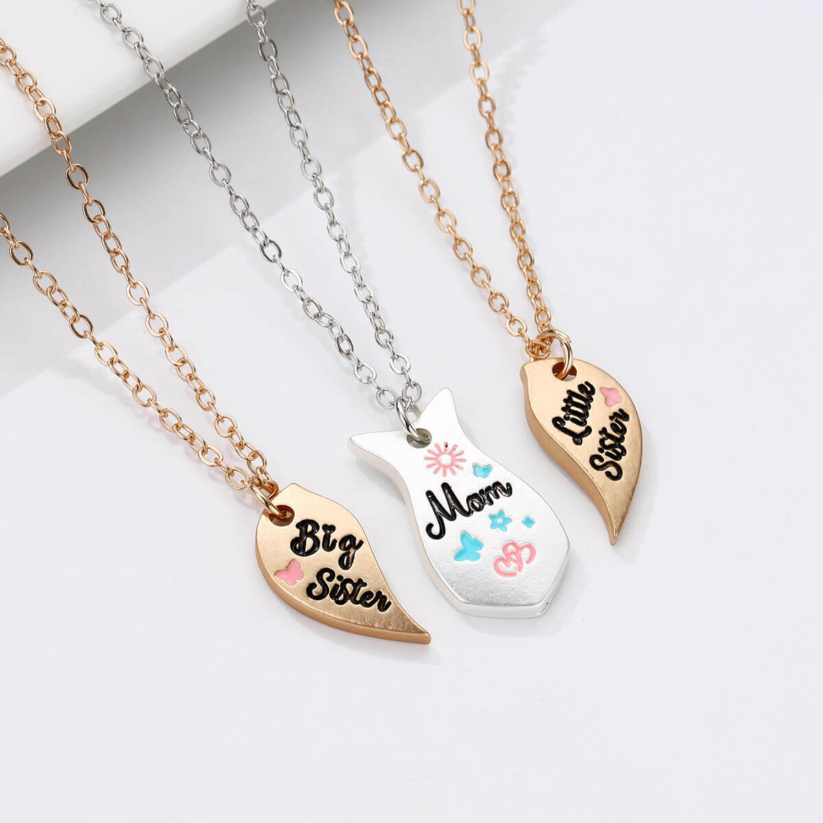 Mom Big Sister Little Sister 3 People Necklace