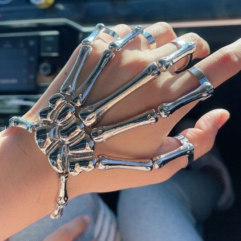 Skeleton Hand Ring